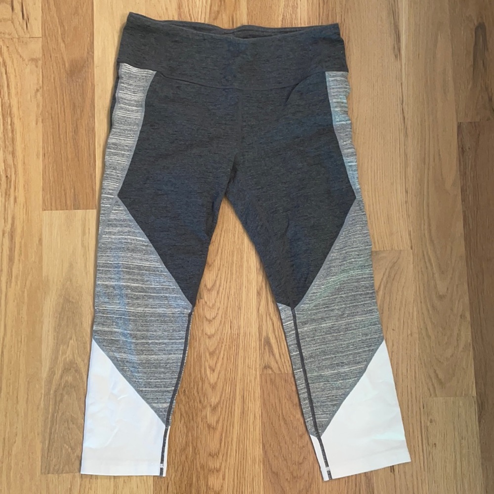 Gapfit gfast workout leggings